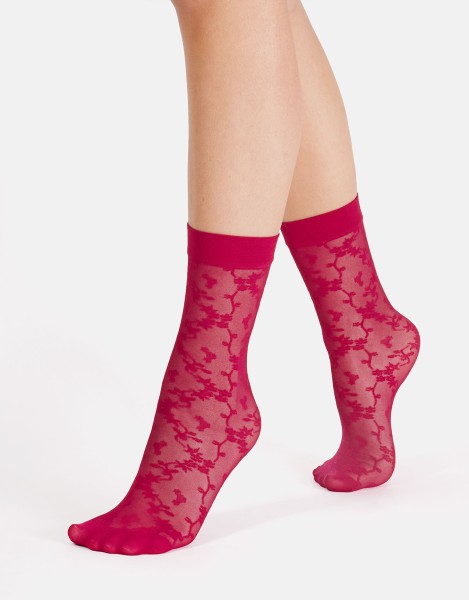 Cette - Transparente Söckchen mit Blumenrankenmuster